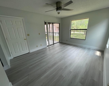 3350 Jaywood Terrace - Photo Thumbnail 12