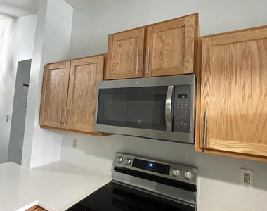 3350 Jaywood Terrace - Photo Thumbnail 24