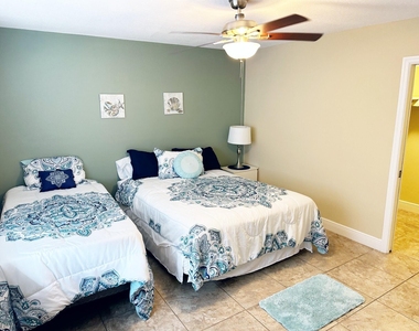 801 Hummingbird Way - Photo Thumbnail 9