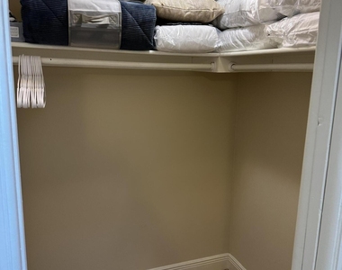 801 Hummingbird Way - Photo Thumbnail 12