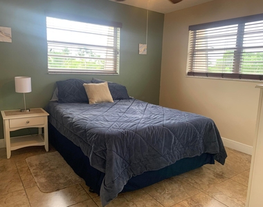 801 Hummingbird Way - Photo Thumbnail 11