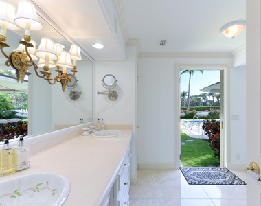 201 Pendleton Avenue - Photo Thumbnail 12