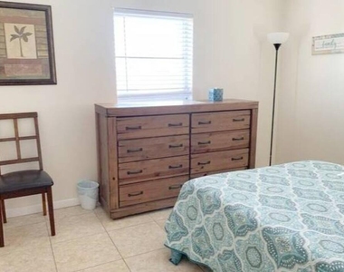 308 Southwind Court - Photo Thumbnail 11