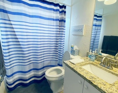 308 Southwind Court - Photo Thumbnail 8