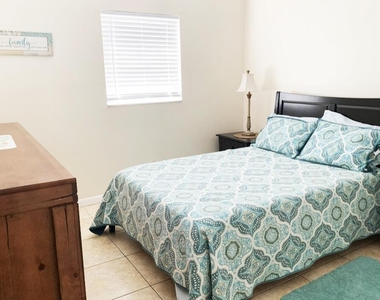 308 Southwind Court - Photo Thumbnail 10