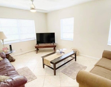 308 Southwind Court - Photo Thumbnail 2