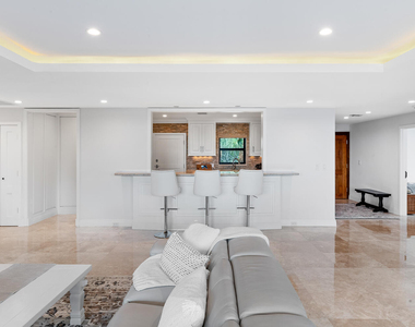 2785 Polo Island Drive - Photo Thumbnail 26