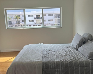 3522 Ne 171st Street - Photo Thumbnail 14