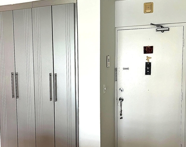 3522 Ne 171st Street - Photo Thumbnail 5