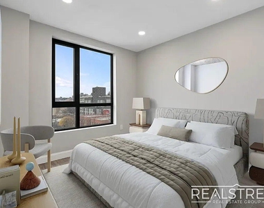 150-02 Hillside Avenue - Photo Thumbnail 3