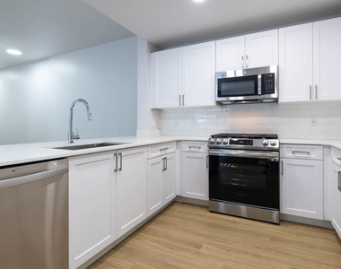 601 E. 2nd Street - Photo Thumbnail 2