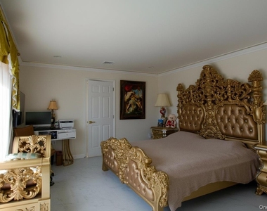 126 Trafalgar Drive - Photo Thumbnail 8