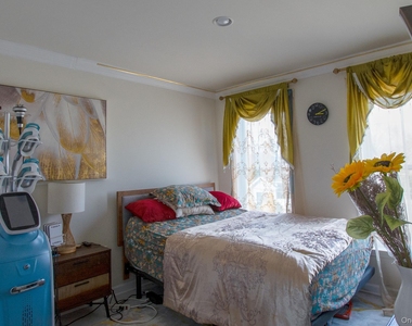 126 Trafalgar Drive - Photo Thumbnail 13