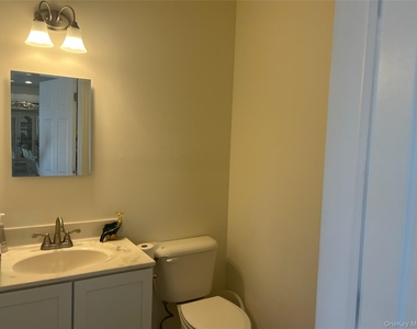 126 Trafalgar Drive - Photo Thumbnail 7