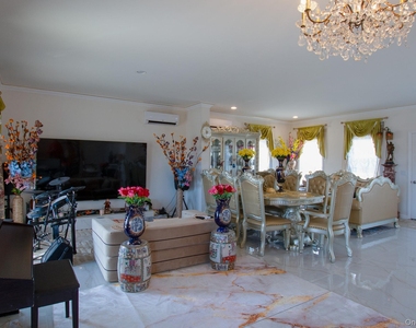 126 Trafalgar Drive - Photo Thumbnail 4