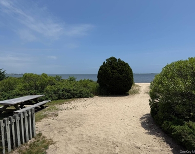 2 Bayside Avenue - Photo Thumbnail 12