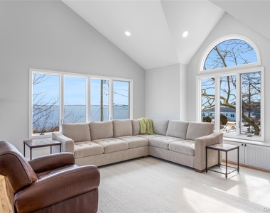2 Bayside Avenue - Photo Thumbnail 3