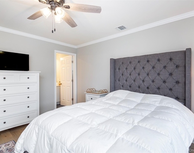 15 S Beach Road - Photo Thumbnail 22