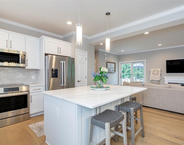 15 S Beach Road - Photo Thumbnail 18