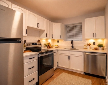 615 Fox Run Lane - Photo Thumbnail 6