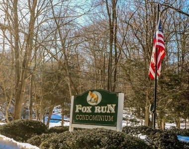 615 Fox Run Lane - Photo Thumbnail 26