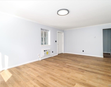 615 Fox Run Lane - Photo Thumbnail 5