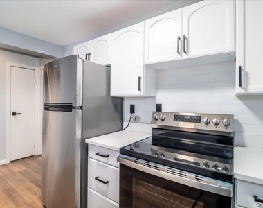 615 Fox Run Lane - Photo Thumbnail 10