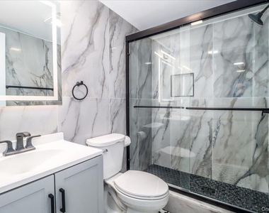 615 Fox Run Lane - Photo Thumbnail 17