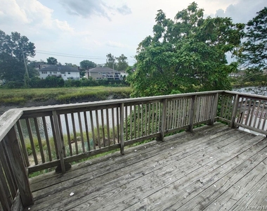 256-20 Craft Avenue - Photo Thumbnail 3