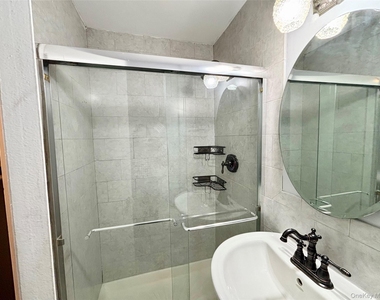 256-20 Craft Avenue - Photo Thumbnail 17