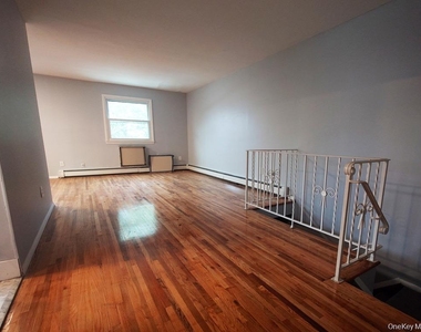 256-20 Craft Avenue - Photo Thumbnail 1