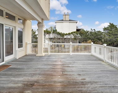 605 Dune Road - Photo Thumbnail 14