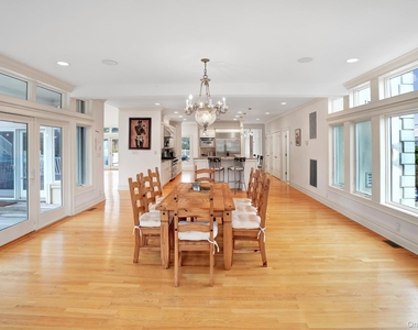 605 Dune Road - Photo Thumbnail 11
