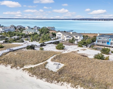605 Dune Road - Photo Thumbnail 6