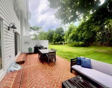 25 Mitchell - Photo Thumbnail 17