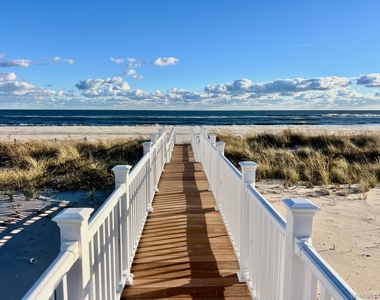 675 Dune Road - Photo Thumbnail 1