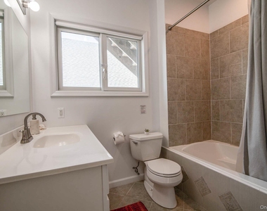 675 Dune Road - Photo Thumbnail 14