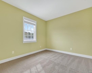 15 Cropsey Street - Photo Thumbnail 18