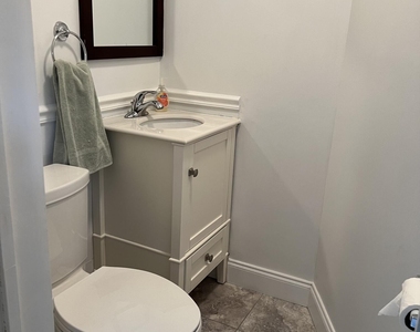 223 Lake Avenue - Photo Thumbnail 9