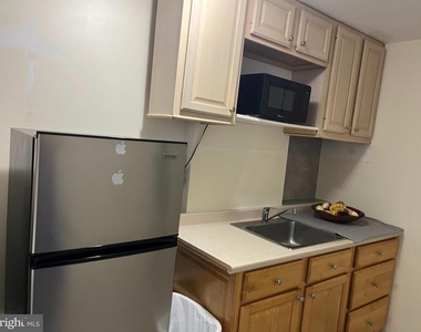 14684 Cloverdale Road - Photo Thumbnail 9