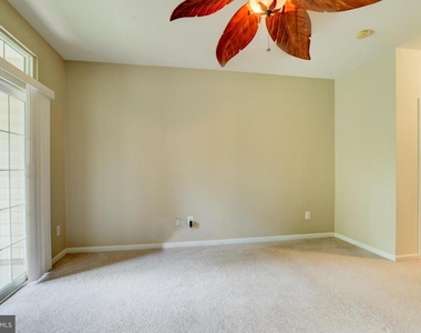 43920 Hickory Corner Terrace - Photo Thumbnail 25