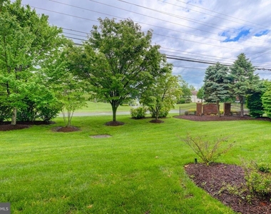 43920 Hickory Corner Terrace - Photo Thumbnail 29