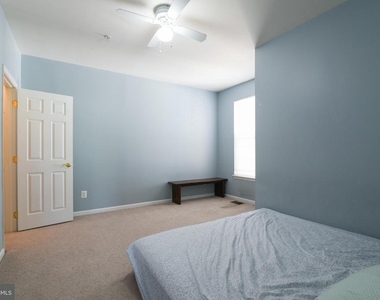 43920 Hickory Corner Terrace - Photo Thumbnail 20