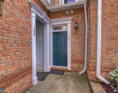 43920 Hickory Corner Terrace - Photo Thumbnail 3