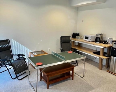 1607 Seneca Avenue - Photo Thumbnail 29