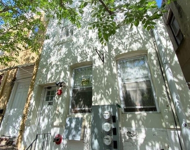 2031 E Susquehanna Avenue - Photo Thumbnail 13