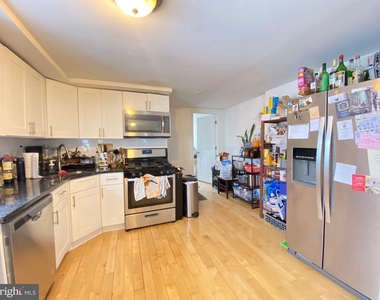 2031 E Susquehanna Avenue - Photo Thumbnail 3