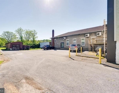 26 Willow Street - Photo Thumbnail 5