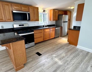 1616 N Main Street - Photo Thumbnail 8