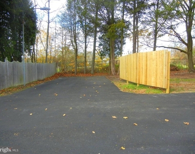 1616 N Main Street - Photo Thumbnail 36